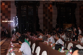 漆強(qiáng)化工“彎道超車”主題招商會(huì)現(xiàn)場(chǎng).jpg 漆強(qiáng)化工“彎道超車”主題招商會(huì)現(xiàn)場(chǎng).jpg