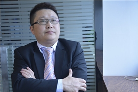 漆強(qiáng)化工總經(jīng)理張文.jpg 漆強(qiáng)化工總經(jīng)理張文.jpg