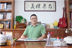 漆強(qiáng)家具漆光彩照人，記者看了都說(shuō)好 (9).jpg