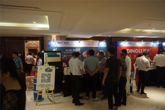 協(xié)同行，匠木心&mdash;&mdash;木門整木定制專委會成立大會暨漆強化工之夜答謝晚宴