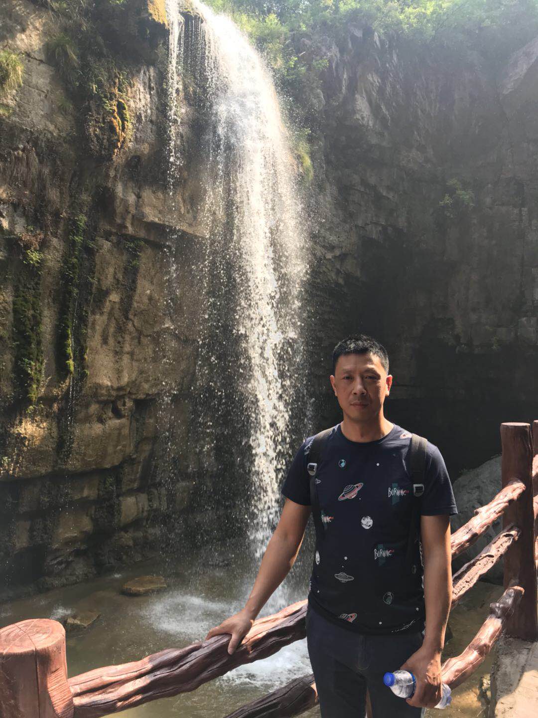 安徽阜陽經(jīng)銷商王總 安徽阜陽經(jīng)銷商王總